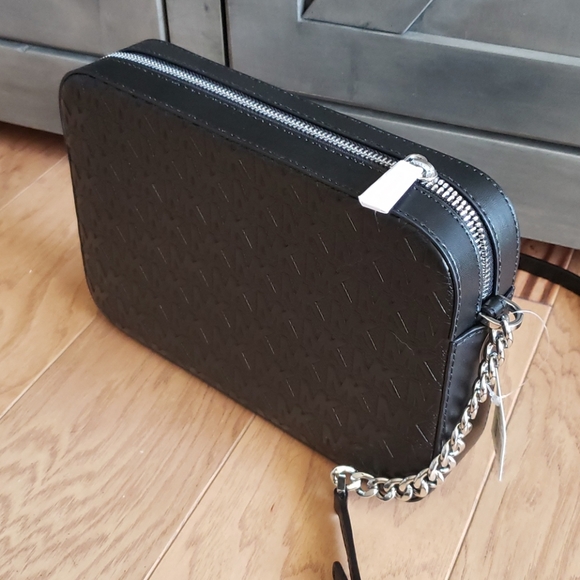 MK crossbody - Picture 3 of 4